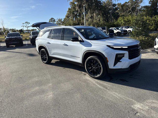 new 2026 Chevrolet Traverse car, priced at $52,135