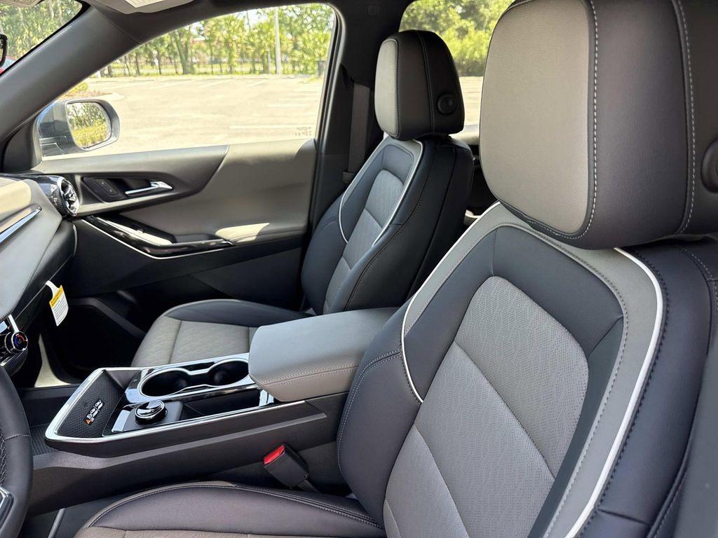 new 2026 Chevrolet Equinox car, priced at $34,254