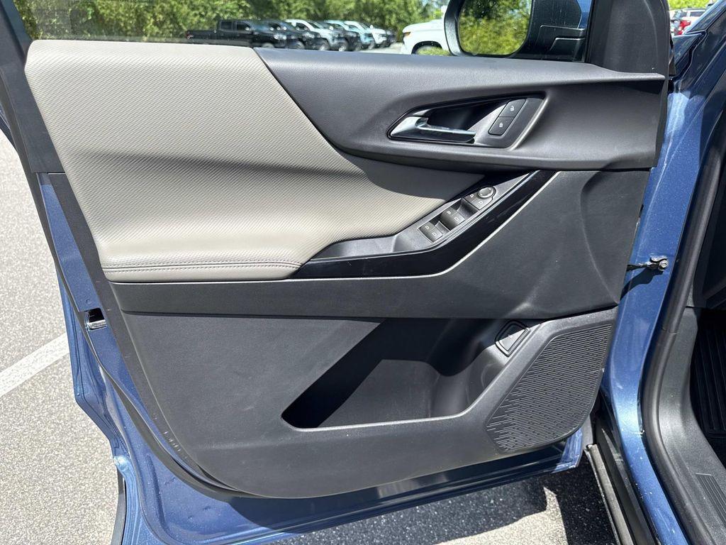 new 2026 Chevrolet Equinox car, priced at $34,254