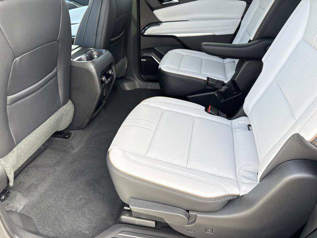 new 2026 Chevrolet Traverse car, priced at $60,260