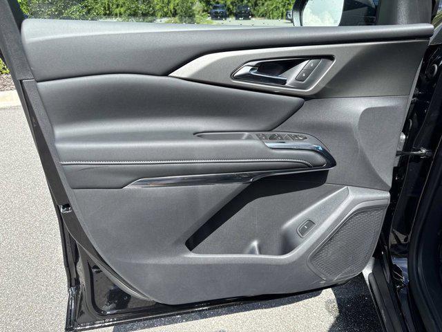 new 2026 Chevrolet Traverse car, priced at $42,695