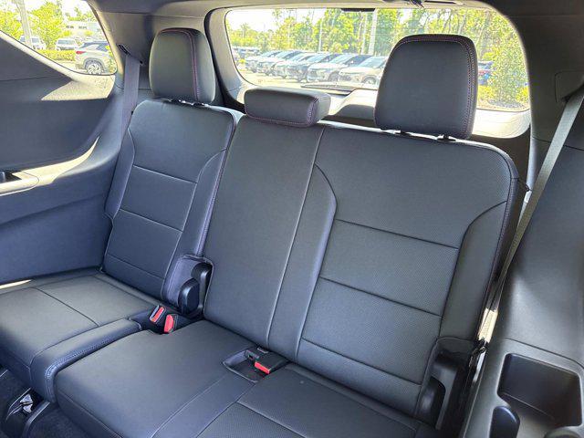 new 2026 Chevrolet Traverse car, priced at $52,120