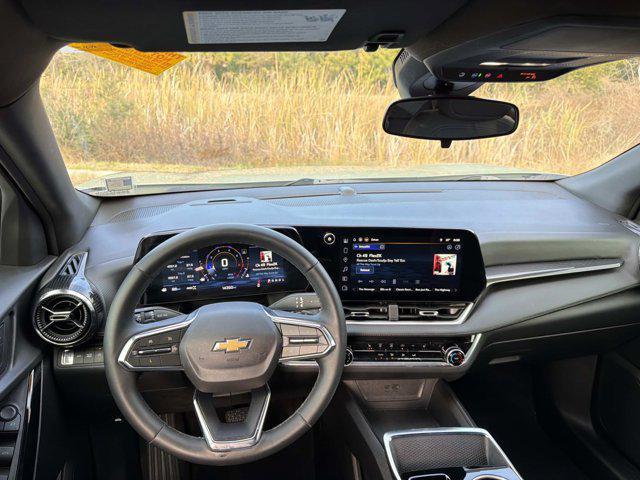 used 2025 Chevrolet Equinox car, priced at $25,510