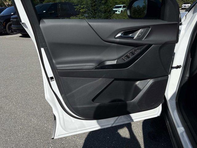 new 2026 Chevrolet Equinox car, priced at $31,935