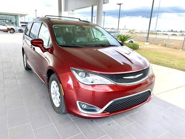 used 2020 Chrysler Pacifica car, priced at $17,600