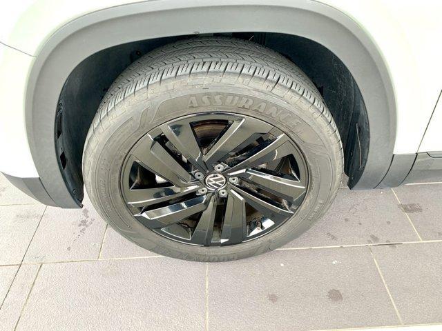 used 2023 Volkswagen Atlas Cross Sport car, priced at $26,200
