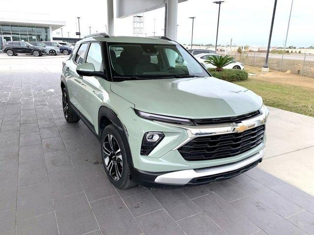 used 2025 Chevrolet TrailBlazer car, priced at $20,200