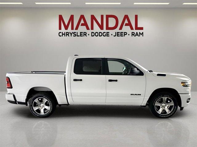 new 2025 Ram 1500 car, priced at $39,467