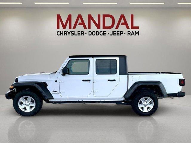 used 2023 Jeep Gladiator car, priced at $27,500