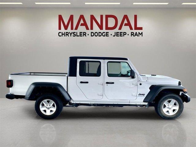 used 2023 Jeep Gladiator car, priced at $27,500