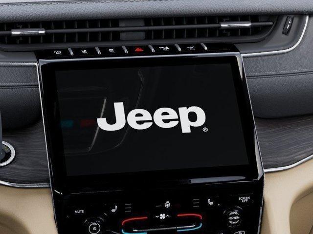 new 2025 Jeep Grand Cherokee car, priced at $38,095