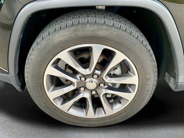 used 2018 Jeep Grand Cherokee car, priced at $15,400