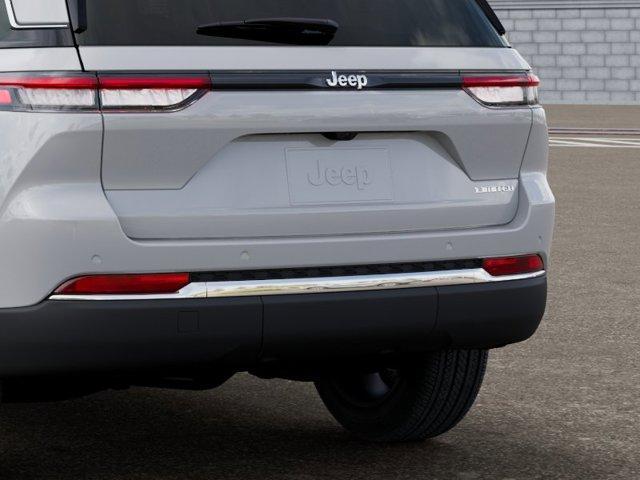 new 2026 Jeep Grand Cherokee car, priced at $41,799
