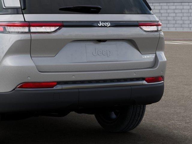 new 2026 Jeep Grand Cherokee car, priced at $40,505