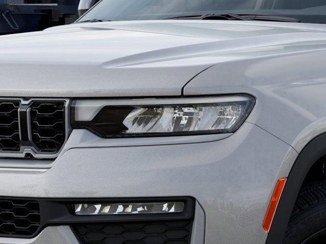 new 2026 Jeep Grand Cherokee car, priced at $40,505