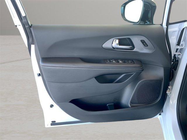 new 2026 Chrysler Pacifica car, priced at $41,712