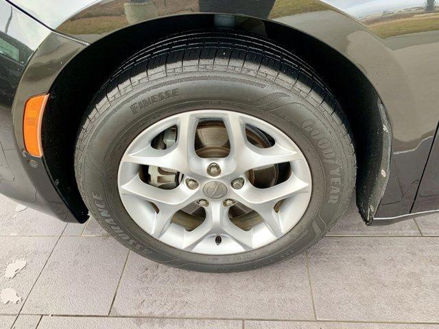 used 2020 Chrysler Pacifica car, priced at $16,800