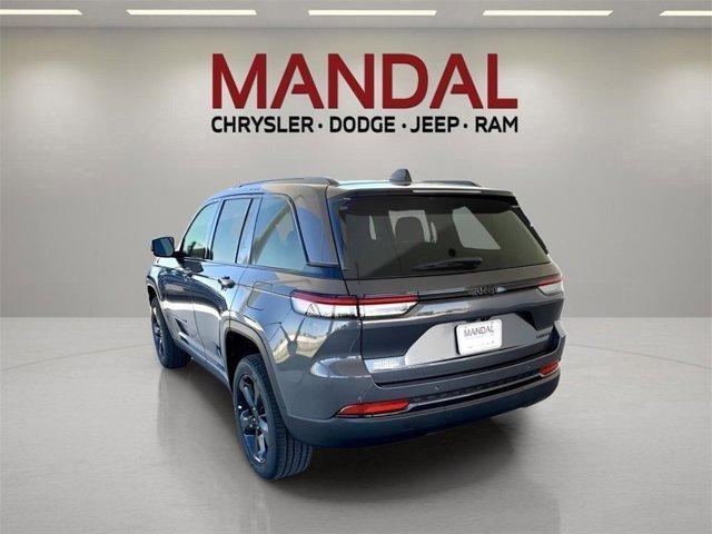 new 2025 Jeep Grand Cherokee car, priced at $38,835