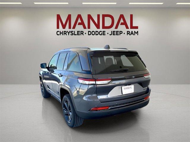new 2025 Jeep Grand Cherokee car, priced at $43,235