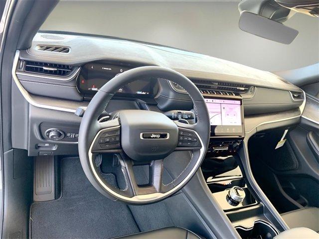 new 2025 Jeep Grand Cherokee car, priced at $43,235