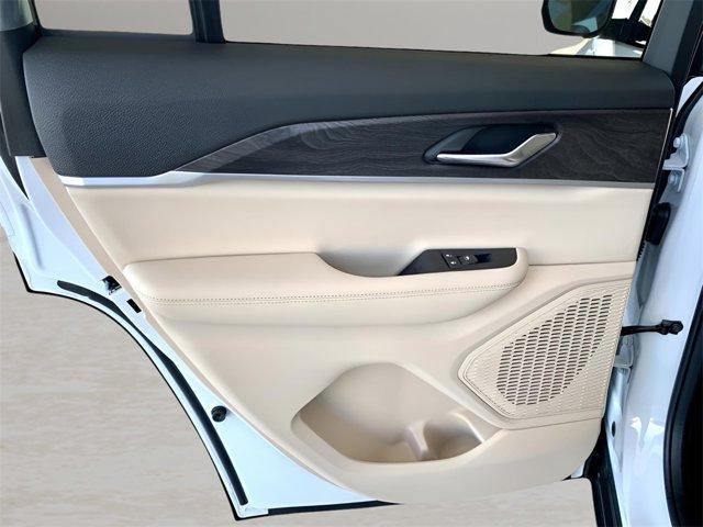 new 2025 Jeep Grand Cherokee car, priced at $43,125