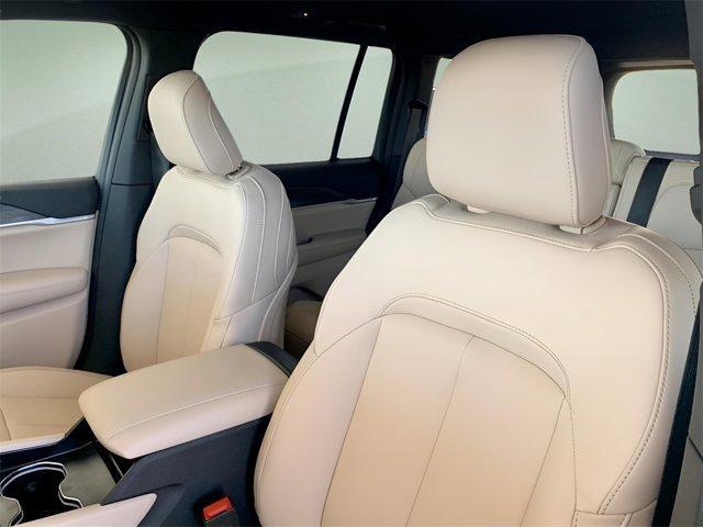 new 2025 Jeep Grand Cherokee car, priced at $43,125