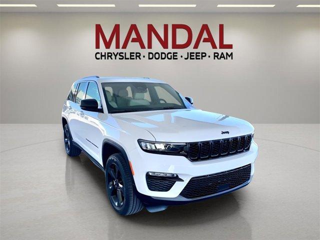 new 2025 Jeep Grand Cherokee car, priced at $43,125