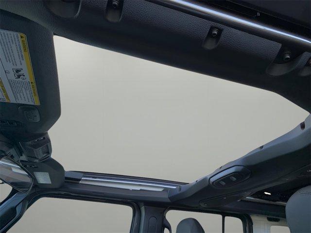 new 2025 Jeep Wrangler car, priced at $54,045