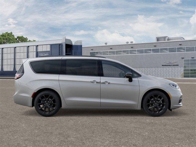 new 2026 Chrysler Pacifica car, priced at $48,960