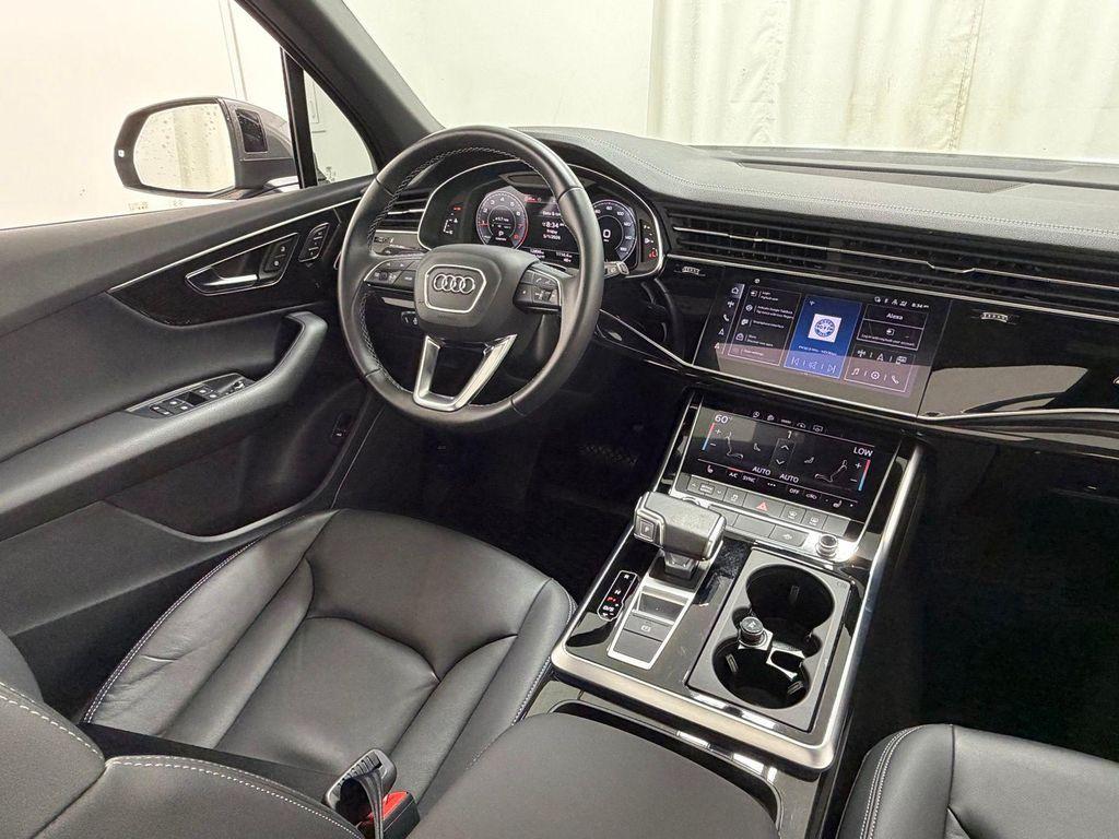 used 2025 Audi Q7 car, priced at $46,349