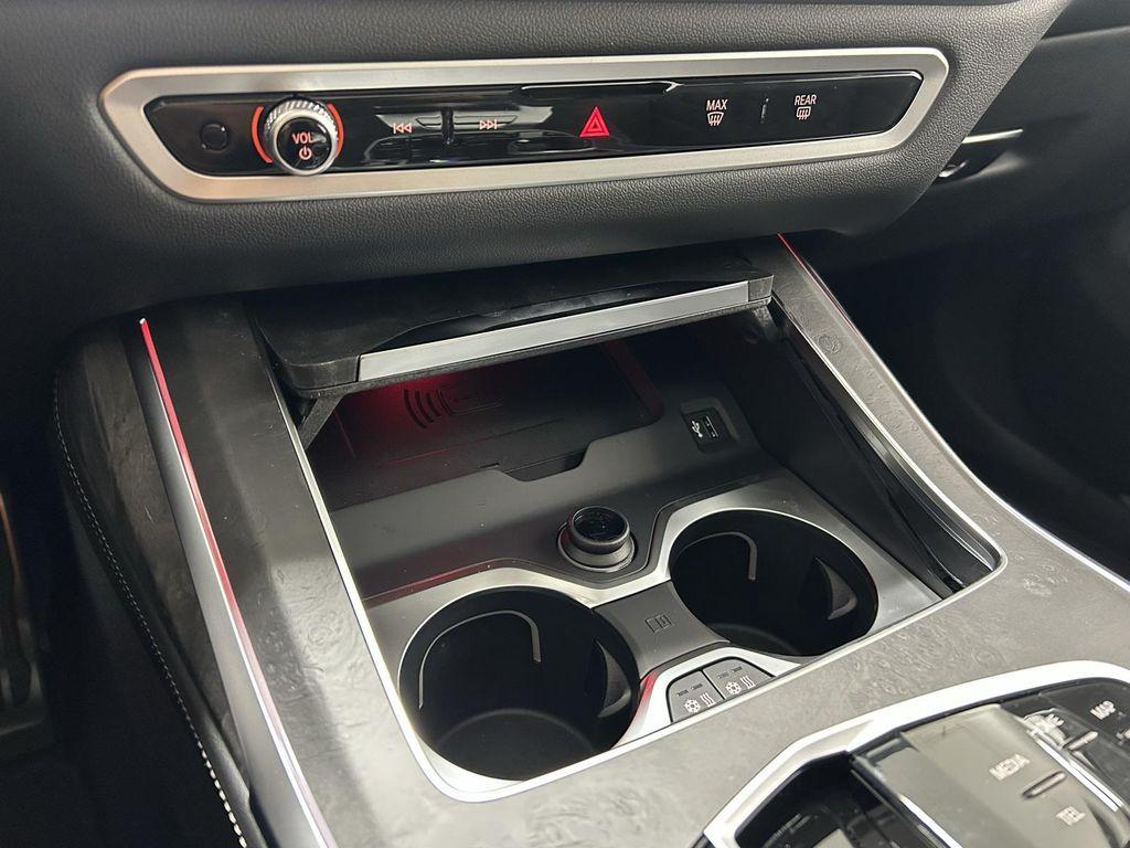 new 2026 BMW X7 car, priced at $100,350
