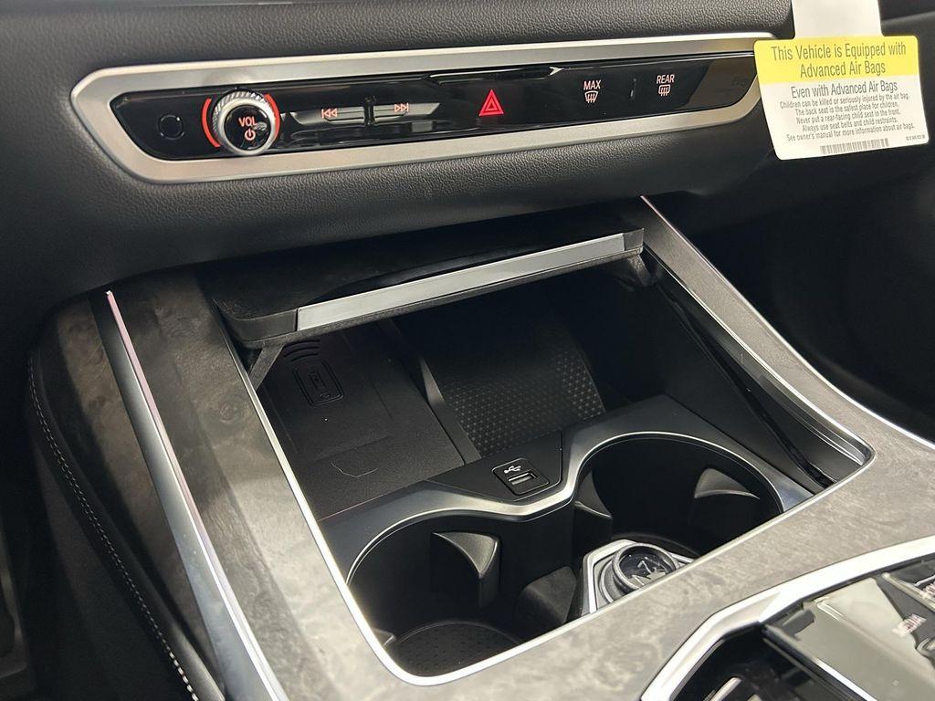 new 2026 BMW X7 car, priced at $104,135