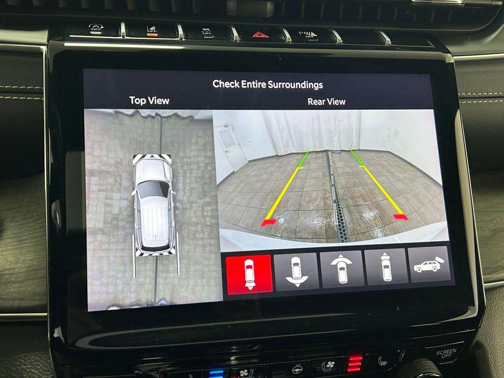 used 2024 Jeep Grand Cherokee car, priced at $41,000