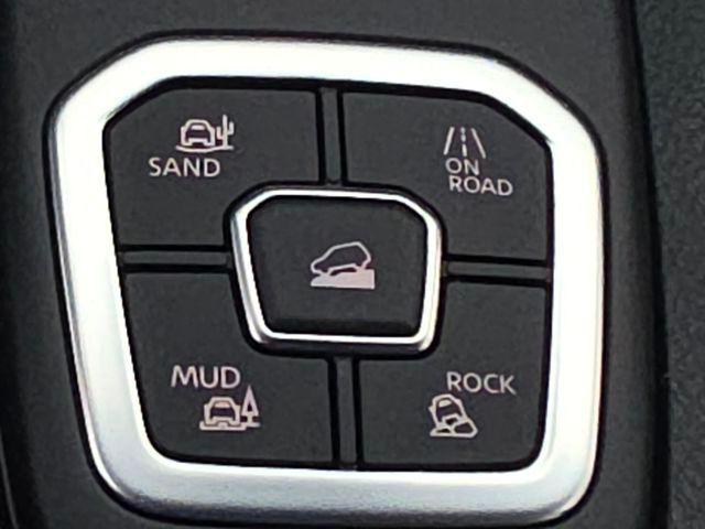 new 2026 Nissan Frontier car, priced at $41,542