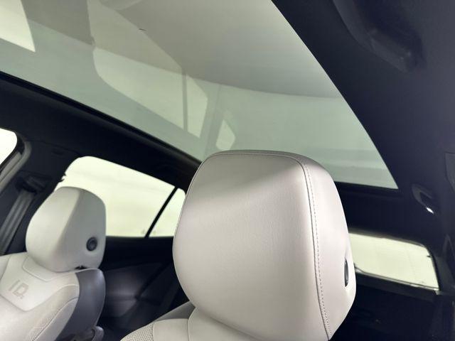 used 2022 Volkswagen ID.4 car, priced at $14,990