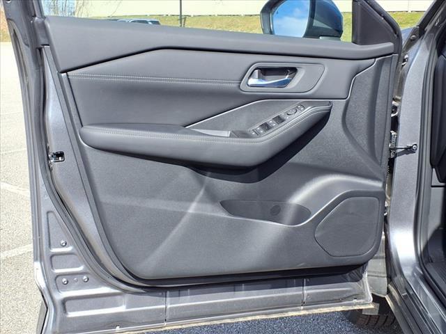 new 2025 Nissan Rogue car, priced at $34,124