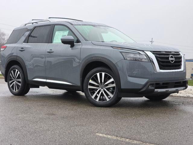 new 2025 Nissan Pathfinder car, priced at $43,910