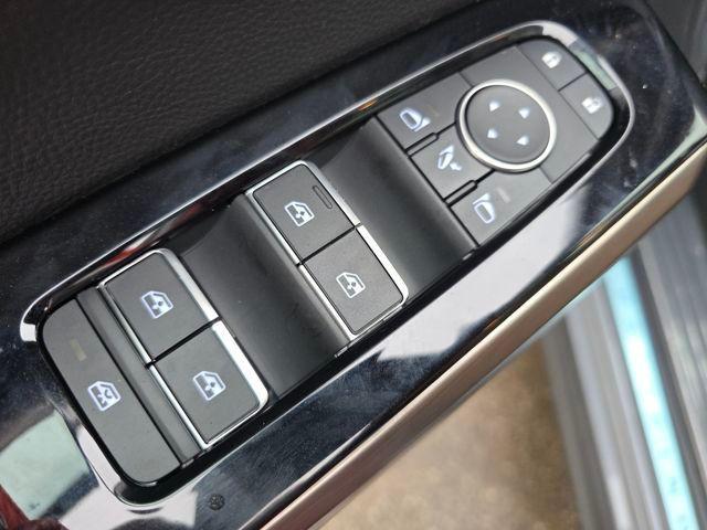 new 2025 Nissan Pathfinder car, priced at $43,910