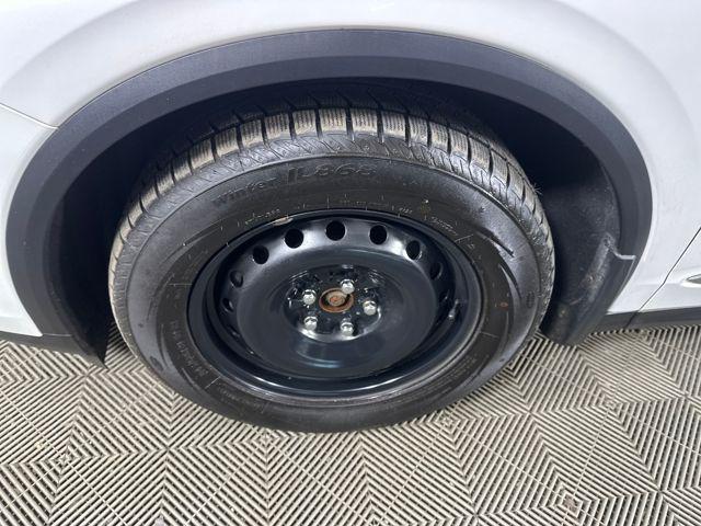 used 2022 Acura MDX car, priced at $34,990