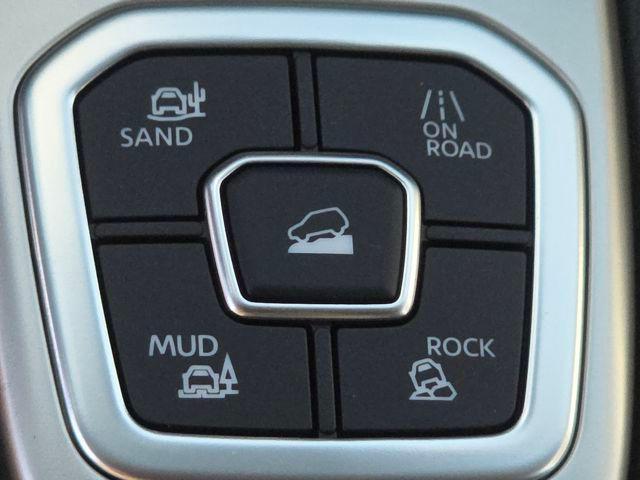 new 2026 Nissan Frontier car, priced at $38,399