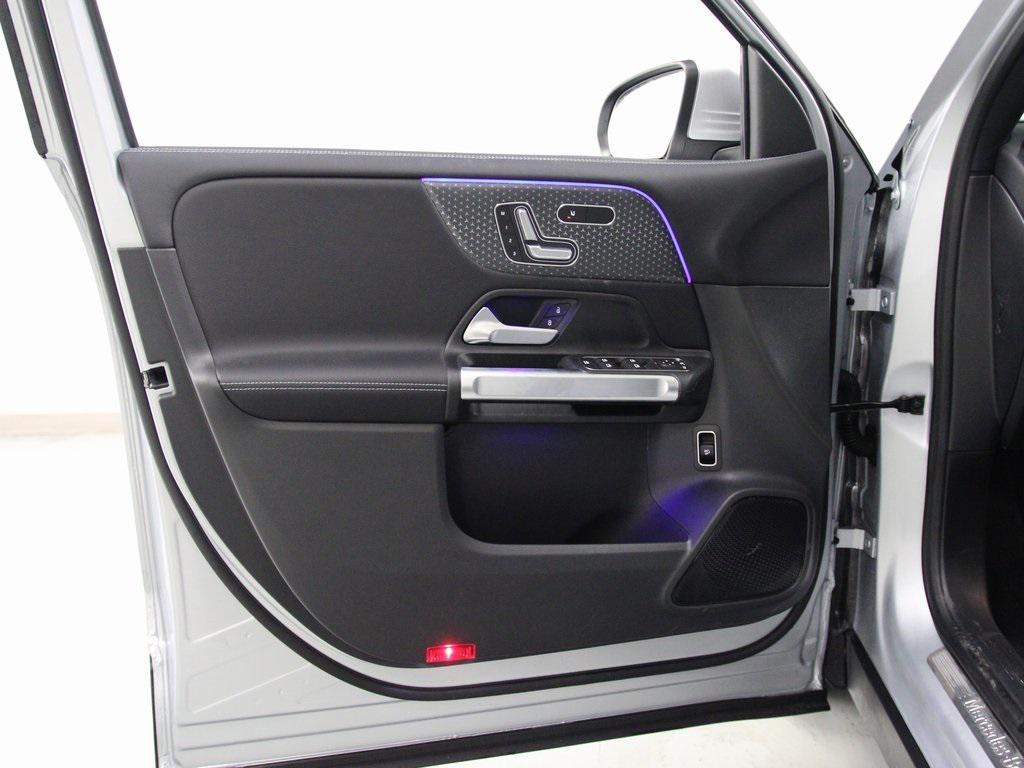 new 2026 Mercedes-Benz GLB 250 car, priced at $52,700