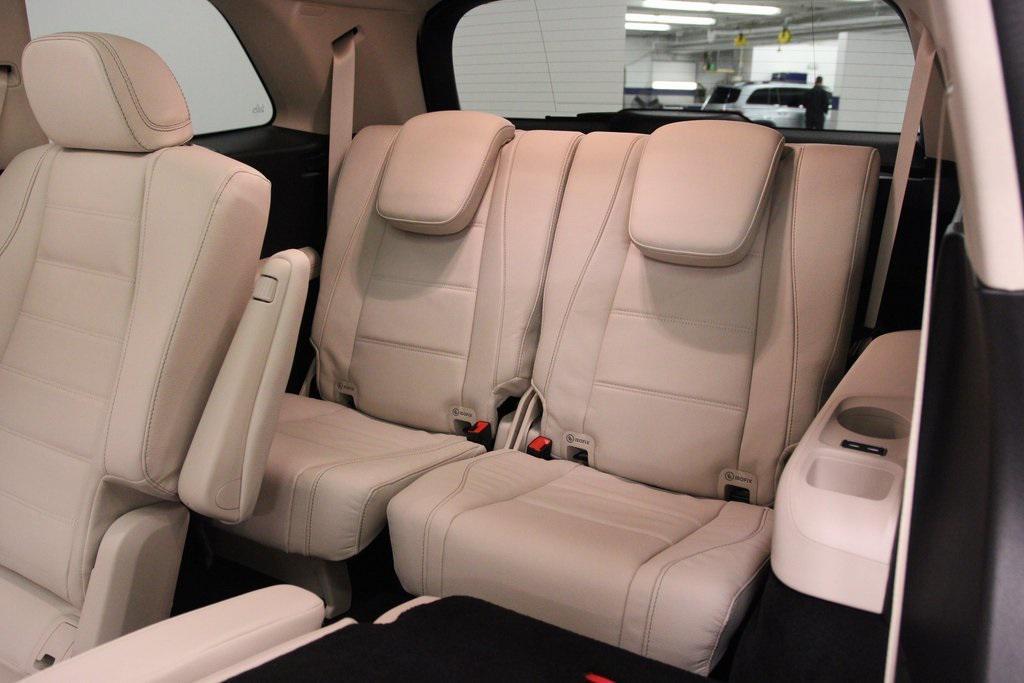 new 2026 Mercedes-Benz GLS 450 car, priced at $102,750