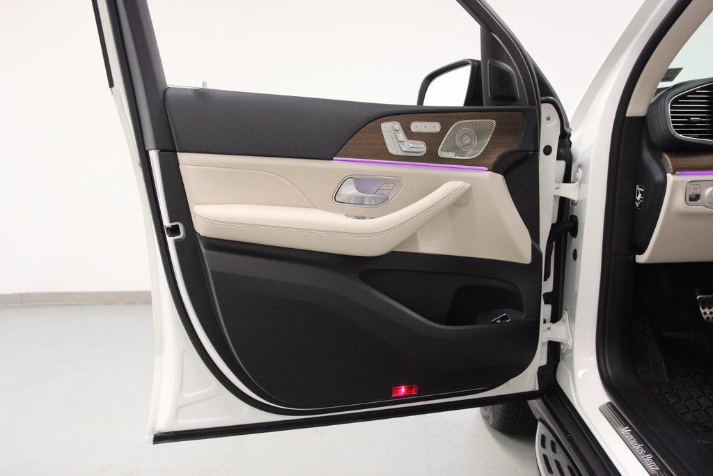 new 2026 Mercedes-Benz GLS 450 car, priced at $102,750