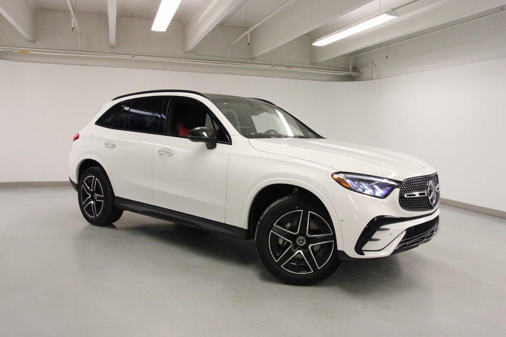 new 2026 Mercedes-Benz GLC 300 car, priced at $62,170