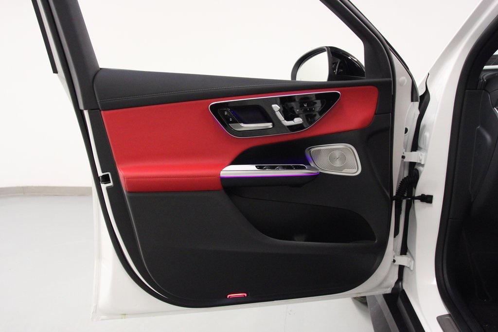 new 2026 Mercedes-Benz GLC 300 car, priced at $62,170