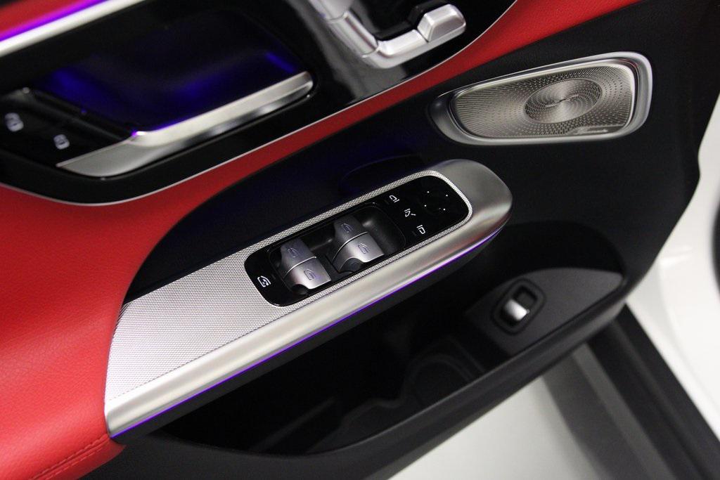 new 2026 Mercedes-Benz GLC 300 car, priced at $62,170