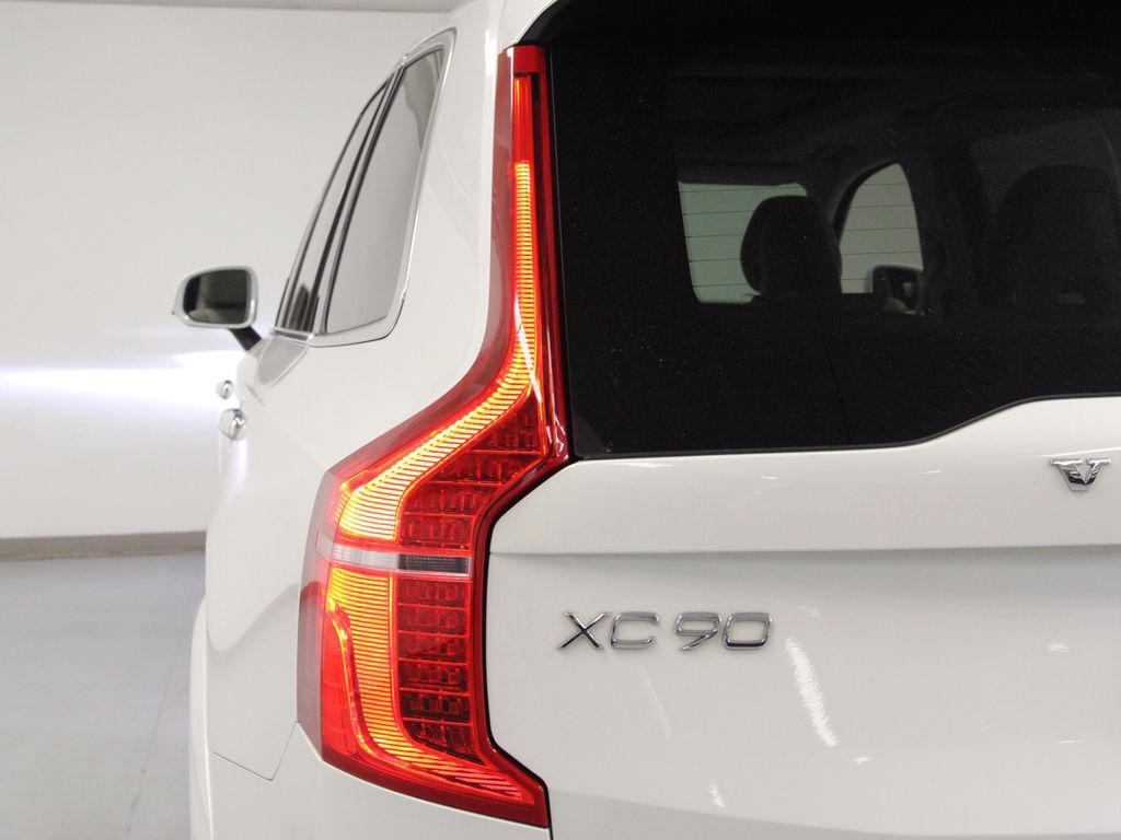 used 2022 Volvo XC90 car, priced at $29,380