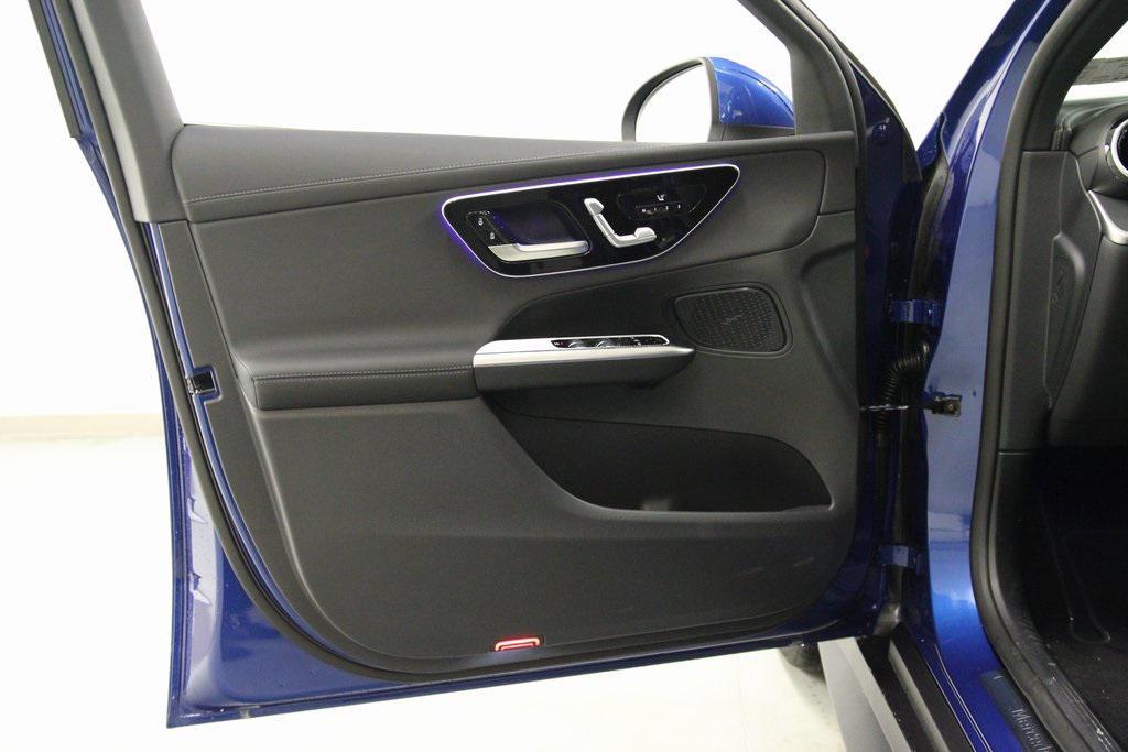 new 2026 Mercedes-Benz GLC 300 car, priced at $59,525