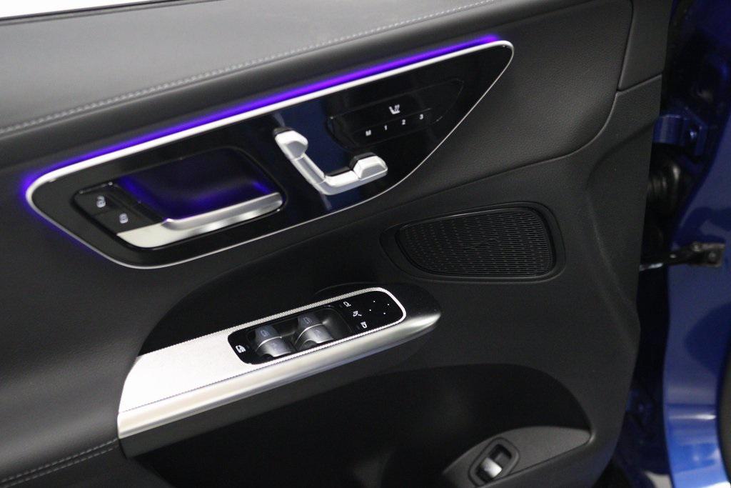 new 2026 Mercedes-Benz GLC 300 car, priced at $59,525