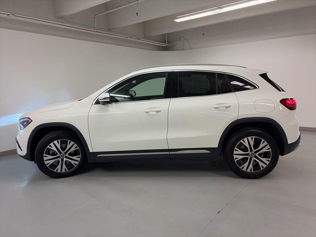 used 2025 Mercedes-Benz GLA 250 car, priced at $37,990